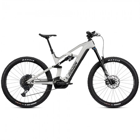 avelo Bicycle shop | アヴェロ バイシクル ショップ 浦和